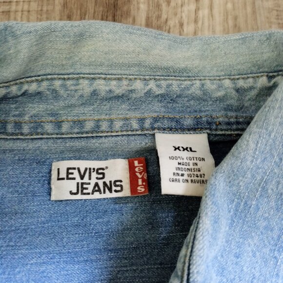 Levi's Denim Shirt Metal Buttons HAS FLAWS - Picture 4 of 15